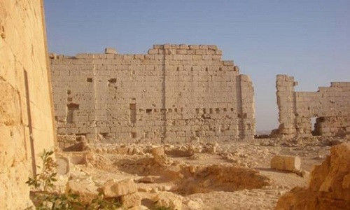 Khung cảnh phía nam ngôi đền thờ Osiris tại Taposiris Magna. Ảnh:Ancient Origins. ngoi-den-nghi-la-lang-mo-nu-hoang-cleopatra-va-nguoi-tinh-2