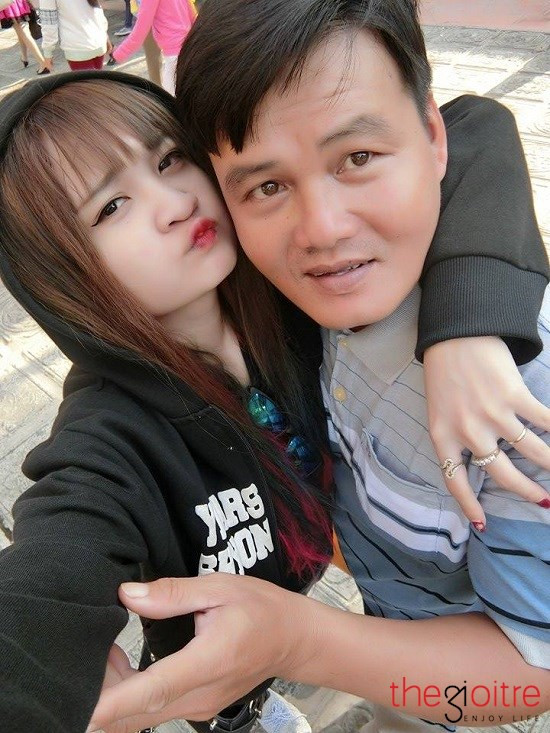 Sở trường của Thanh Vân là nấu ăn. “Mình nhiều lần nấu cho ba ăn. Ba ăn xong khen ngon quá trời rồi xuống bếp hỏi mình mua ở đâu. Mình bảo do con nấu, ba nhiều lúc không tin kêu con mày biết nấu cái gì”. Sở trường của Thanh Vân là nấu ăn. “Mình nhiều lần nấu cho ba ăn. Ba ăn xong khen ngon quá trời rồi xuống bếp hỏi mình mua ở đâu. Mình bảo do con nấu, ba nhiều lúc không tin kêu con mày biết nấu cái gì”.