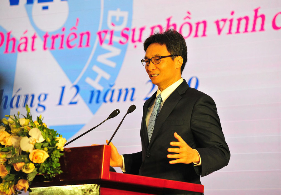 Phó Thủ tướng Chính phủ Vũ Đức Đam phát biểu chỉ đạo tại lễ phát động Ảnh: Chí Cường