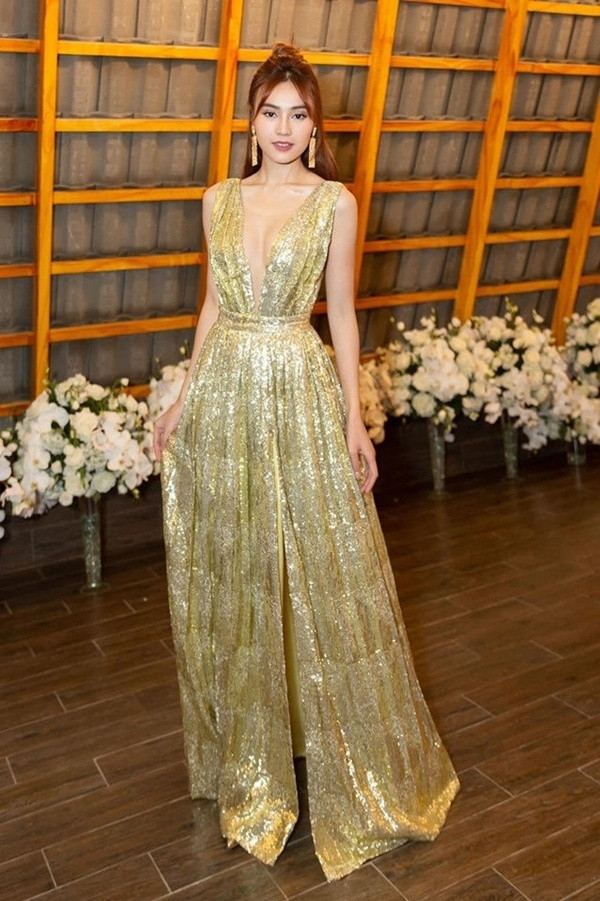 Top 10 bộ trang phục thảm đỏ đẹp hút hồn của sao Việt năm 2019 ảnh 8 Top những trang phục thảm đỏ đẹp nhất của sao Việt năm 2019