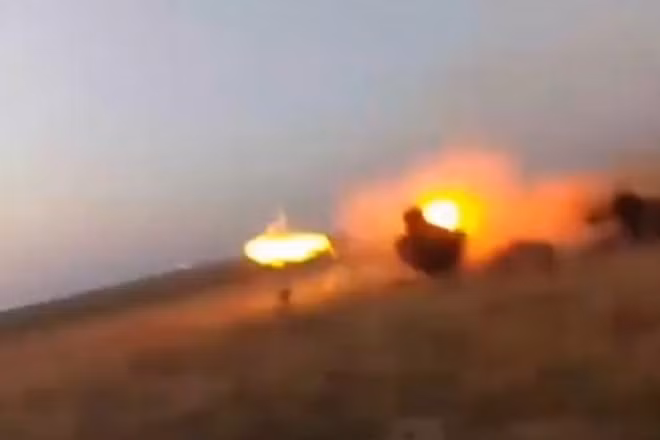 Khủng bố tấn công vào đoàn xe của quân đội Nga gây nhiều thương vong ​