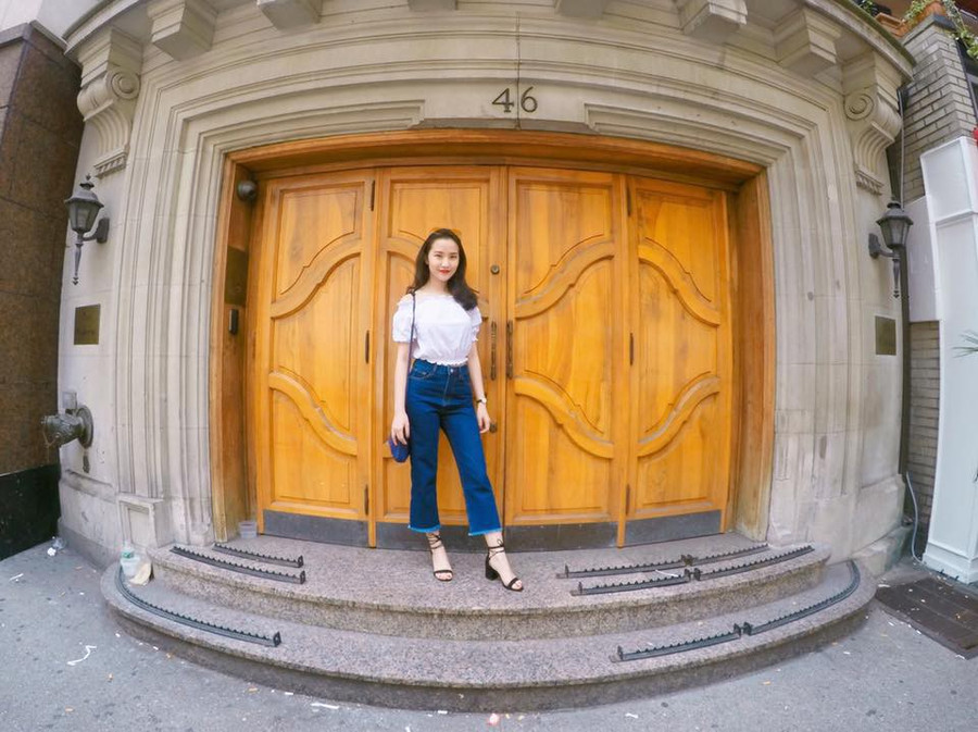 Những cặp mẹ con xinh đẹp nổi tiếng, giàu có và học thức khiến bao người ước ao ảnh 40 Những cặp mẹ con xinh đẹp nổi tiếng, giàu có và học thức khiến bao người ước ao ảnh 40