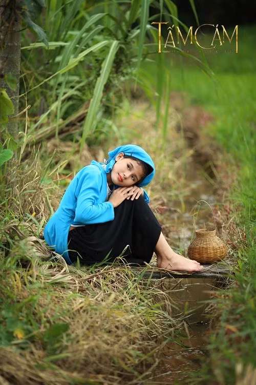 Bộ ảnh cosplay nàng Tấm, Cám và Dì được thực hiện tại nhà gỗ Bến Chành, Bình Dương và khu du lịch Bửu Long ở Biên Hòa, Đồng Nai. Bộ ảnh cosplay nàng Tấm, Cám và Dì được thực hiện tại nhà gỗ Bến Chành, Bình Dương và khu du lịch Bửu Long ở Biên Hòa, Đồng Nai.