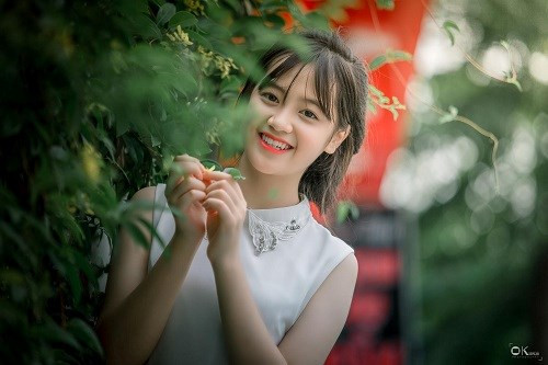 Bộ ảnh “Cô gái bán bánh mỳ” xinh đẹp thu hút mọi ánh nhìn
