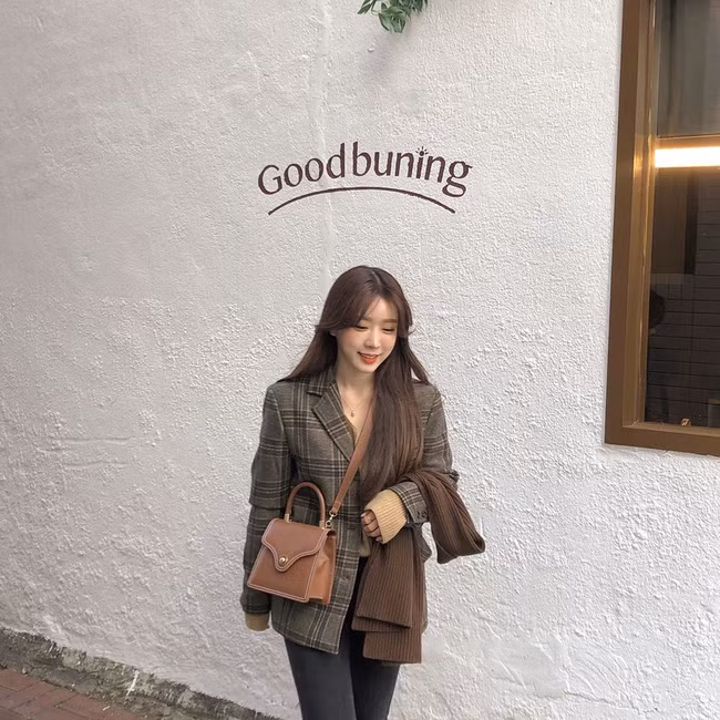 Trình mix đồ của bạn sẽ lên tay hẳn sau khi tham khảo 15 set đồ này từ street style của các quý cô Châu Á - Ảnh 14.