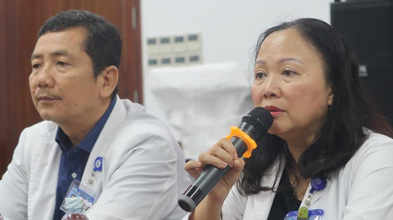 Tưởng bị viêm phế quản, 10 tháng sau người phụ nữ ngỡ ngàng biết sự thật ảnh 1 ho lien tuc tuong bi viem phe quan, 10 thang sau nguoi phu nu ngo ngang khi biet su that - 1