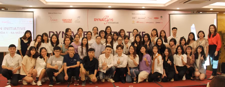 Chân dung DynaGen Khóa II.