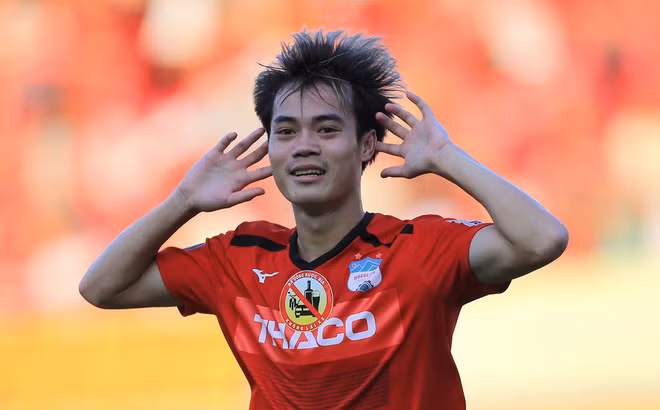 Sau “cú búng tay” của bầu Đức, Công Phượng & HAGL đang nhìn thấy tương lai rạng ngời