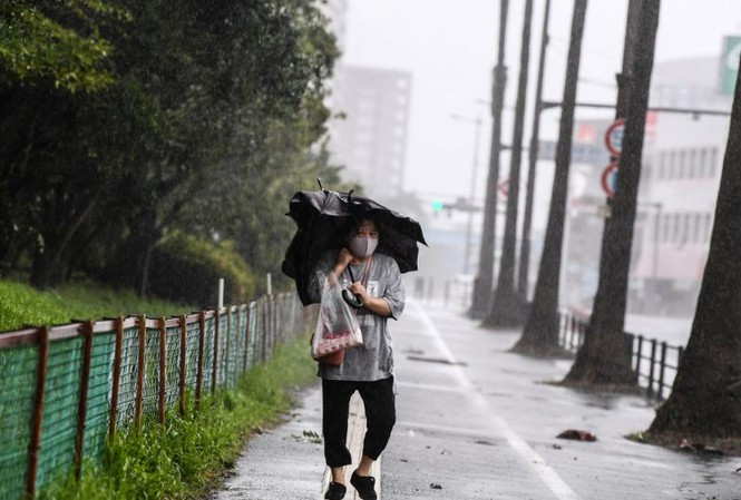 Bão Haisen đổ bộ vào phía nam Nhật Bản
