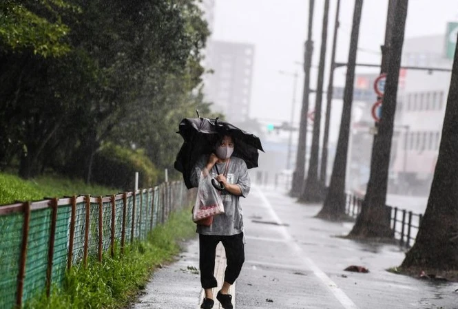 Bão Haisen đổ bộ vào phía nam Nhật Bản
