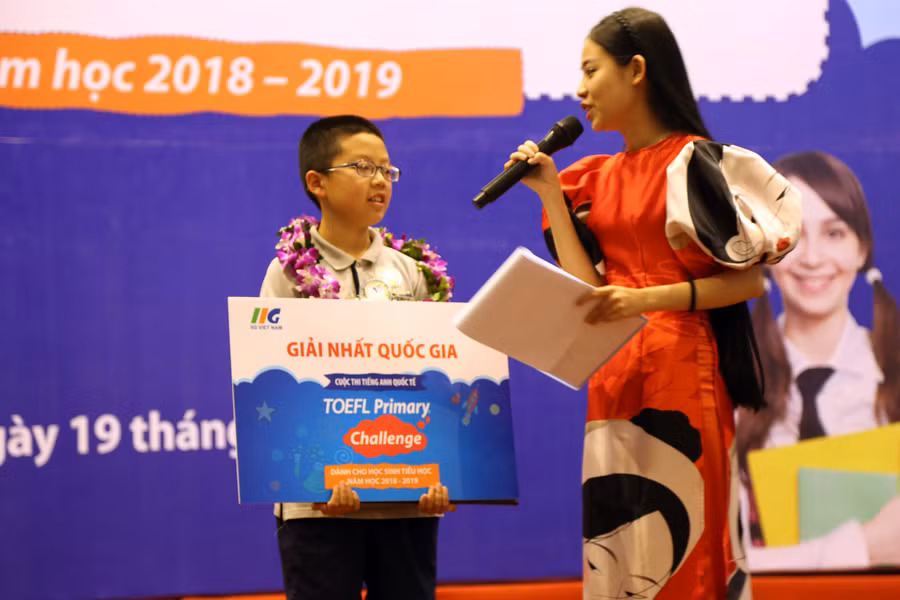 Thí sinh Trần An Trung – Học sinh lớp 5 – Trường Phổ thông Liên cấp Quốc tế Gateway, Quận Cầu Giấy, Hà Nội đạt giải Nhất Quốc gia TOEFL Primary Challenge