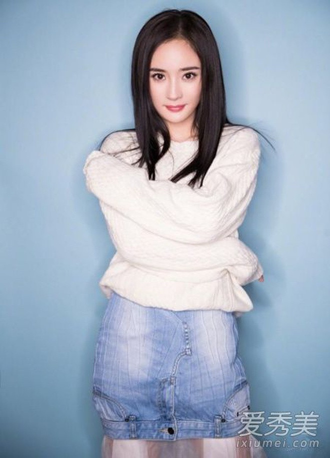 Chỉ cần thay đổi kiểu tóc và cách trang điểm, Dương Mịch trẻ trung bất ngờ ảnh 10 Duong Mich tre hon tuoi 33 nho thay doi kieu toc va cach trang diem hinh anh 10