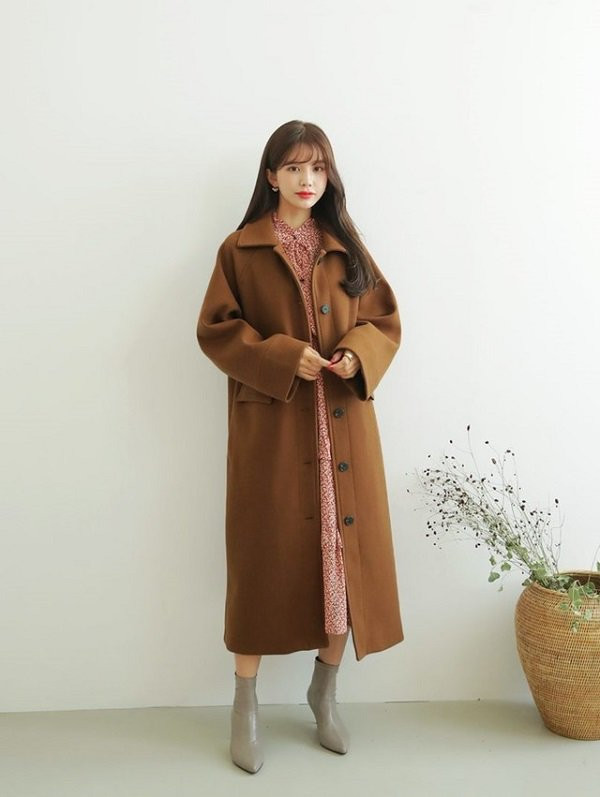 Mùa lạnh, đây là 4 gợi ý diện váy đi làm vừa ấm vừa xinh mà các nàng nên biết-7