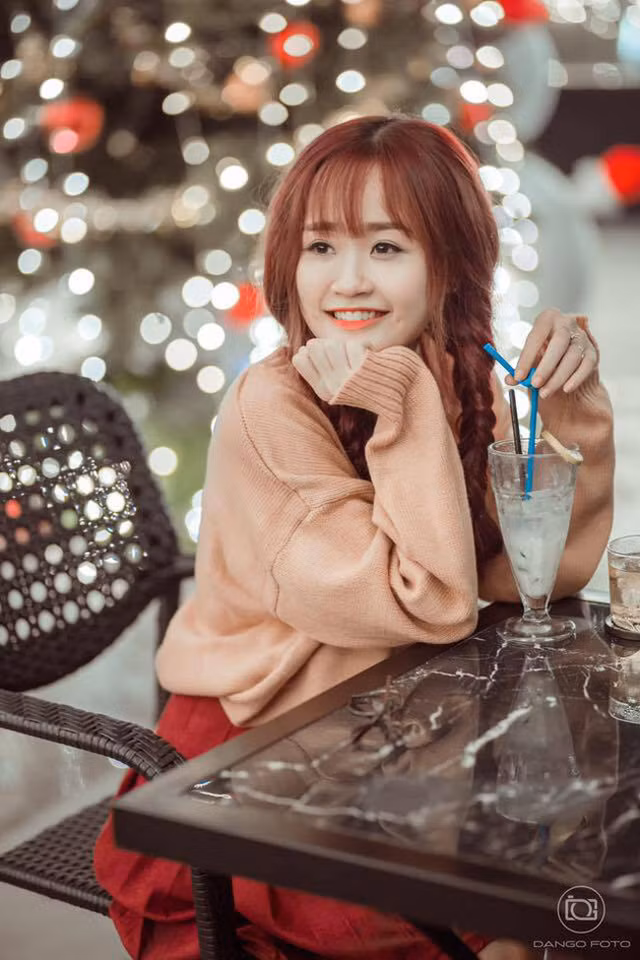 4 fan nữ “xinh như mộng” khiến dân mạng lùng sục năm 2016 ảnh 20