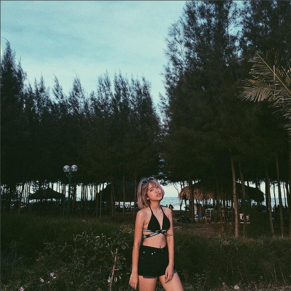 Những hotgirl thế hệ mới: Body chuẩn, cá tính, gu thời trang chất miễn bàn - Ảnh 13. Những hotgirl thế hệ mới: Body chuẩn, cá tính, gu thời trang chất miễn bàn - Ảnh 13.