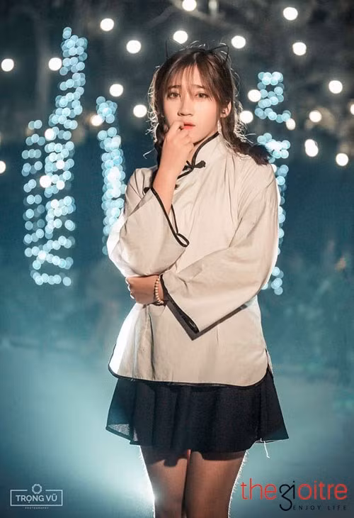 Hiện tại, cô nàng 15 tuổi này đang là thực tập sinh một công ty giải trí.