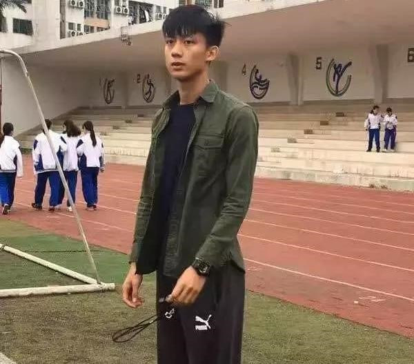 Những hot boy bỗng dưng nổi tiếng trên mạng hình ảnh 11 Nhung hot boy bong dung noi tieng tren mang hinh anh 11