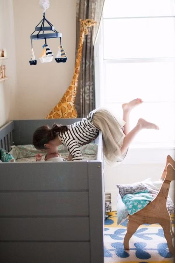 nhung-buc-anh-ve-tinh-cam-anh-chi-em-ruot-thit-khien-ban-cam-thay-am-long-giadinhvietnam.com 16