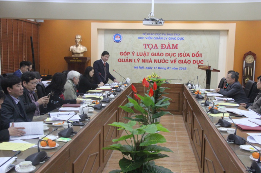 Buổi tọa đàm nhận được nhiều ý kiến góp ý của các chuyên gia