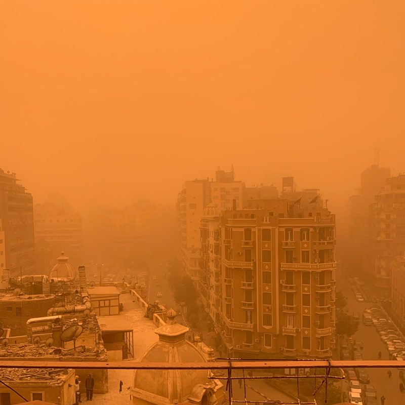 Bão cát nhuộm vàng thủ đô Ai Cập ảnh 1