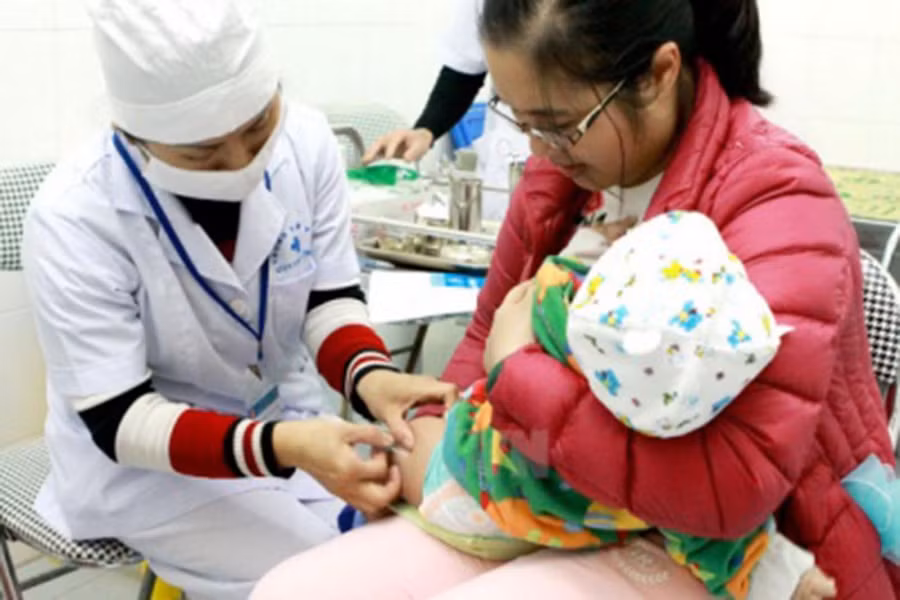 Trẻ cần được tiêm phòng vắc xin sởi