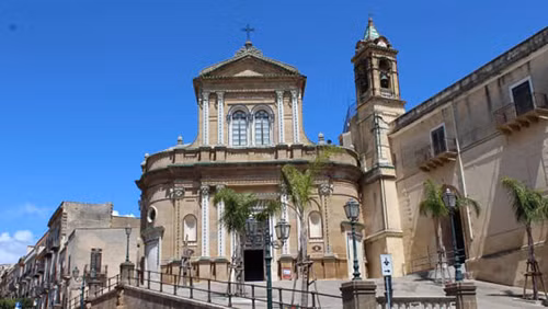 Thị trấn rao bán nhà giá rẻ như cho, hơn 1 USD/căn ảnh 3 Kiến trúc ở Sambuca là sự pha trộn của hai phong cách tương phản Arab và Baroque. Ảnh: CNN