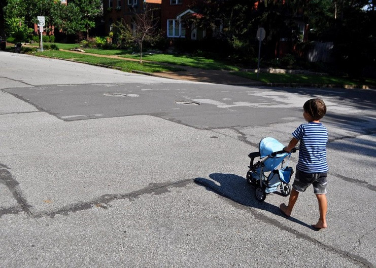 Để trẻ đi chân trần: Tại sao không? ảnh 4 Để trẻ đi chân trần: Tại sao không? ảnh 4