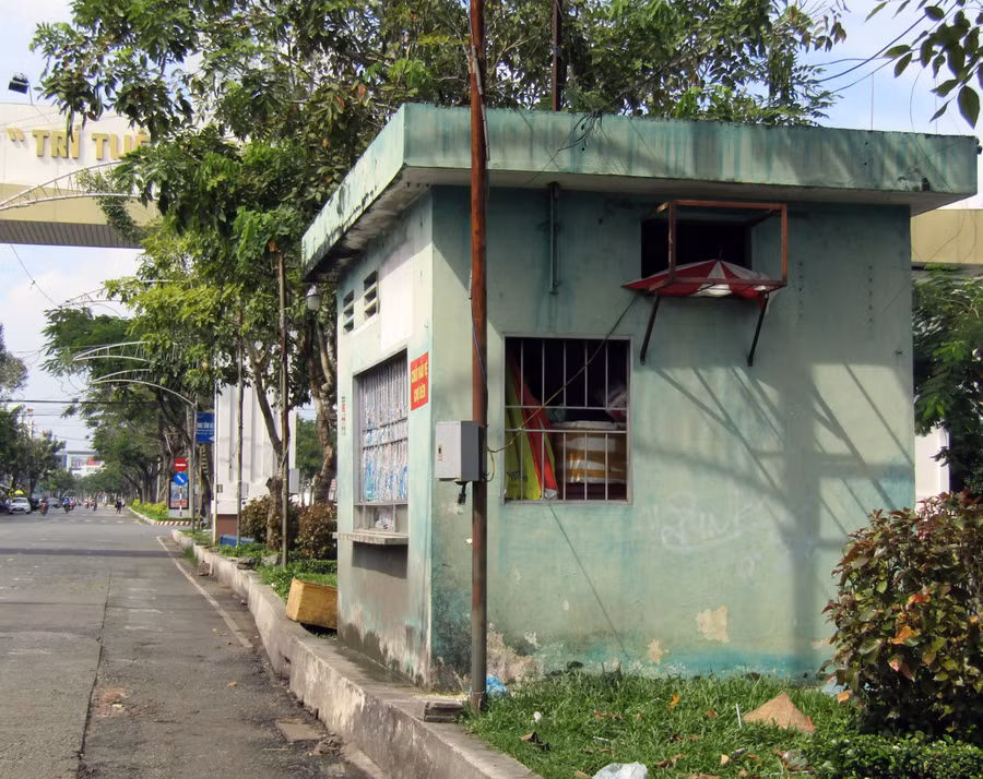 Những trạm cân đã không còn tác dụng (ảnh chụp ngày 25/10/2018)