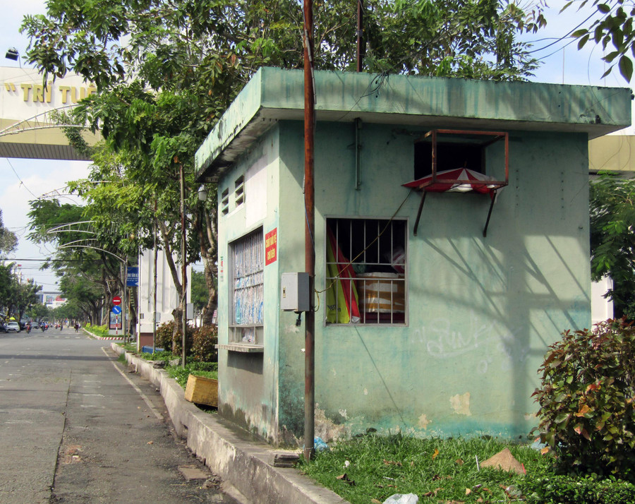 Những trạm cân đã không còn tác dụng (ảnh chụp ngày 25/10/2018)