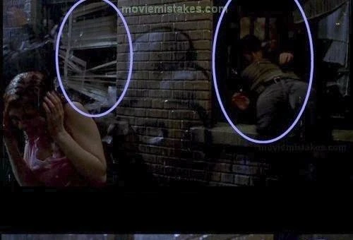 Những lỗi hài hước trong các phim đình đám của Hollywood