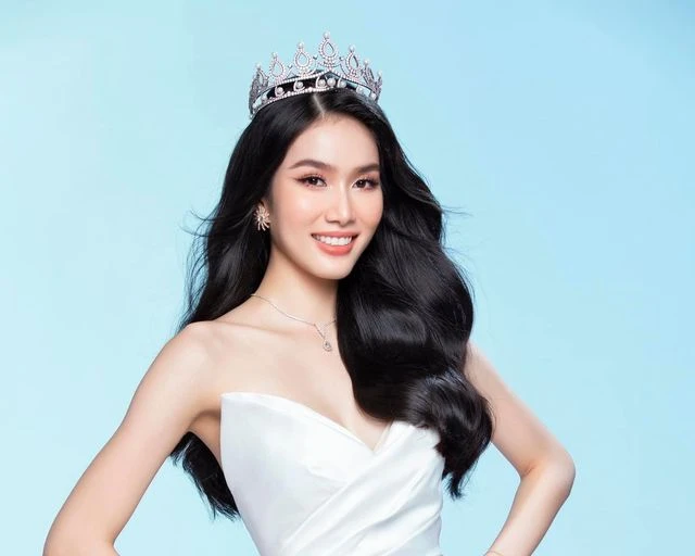 Phương Anh được khen chuyên nghiệp sau khi trở về từ Miss International 2022