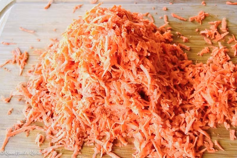 Trời mưa làm bánh khoai nóng hổi vừa thổi vừa ăn ngon tuyệt ảnh 2