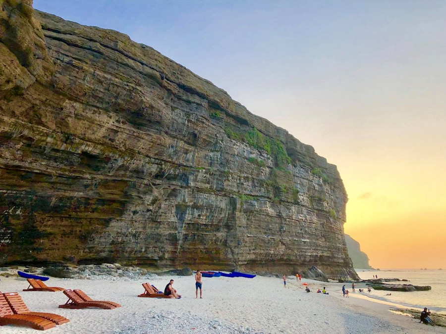 Hòn đảo thiên đường Lý Sơn đẹp mê hồn trong bộ ảnh nghỉ lễ của nhóm bạn trẻ ảnh 4 Hòn đảo thiên đường Lý Sơn đẹp mê hồn trong bộ ảnh nghỉ lễ của nhóm bạn trẻ ảnh 4