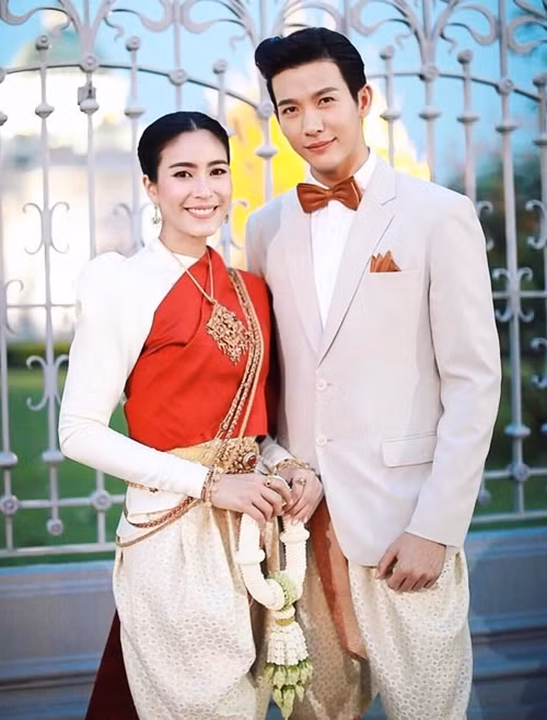 Chuyện tình của 