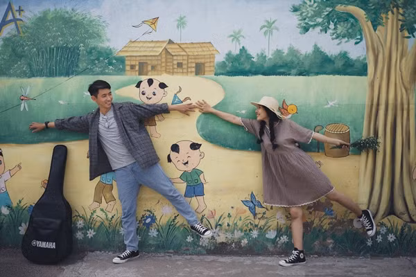 [Caption]Cẩm Tú và Nguyên