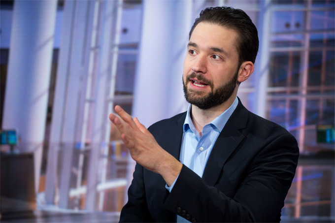 Alexis Ohanian, một trong hai người thiết kế nên"trang bìa của Internet". Ảnh:Fortune. Alexis Ohanian, một trong hai người thiết kế nêntrang bìa của Internet. Ảnh: Fortune.