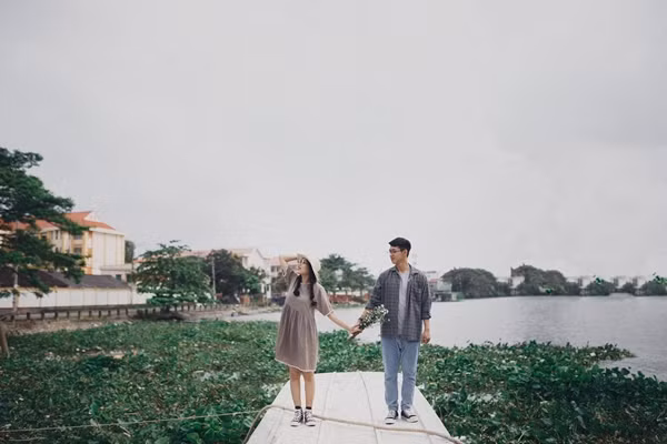 [Caption]Cẩm Tú và Nguyên