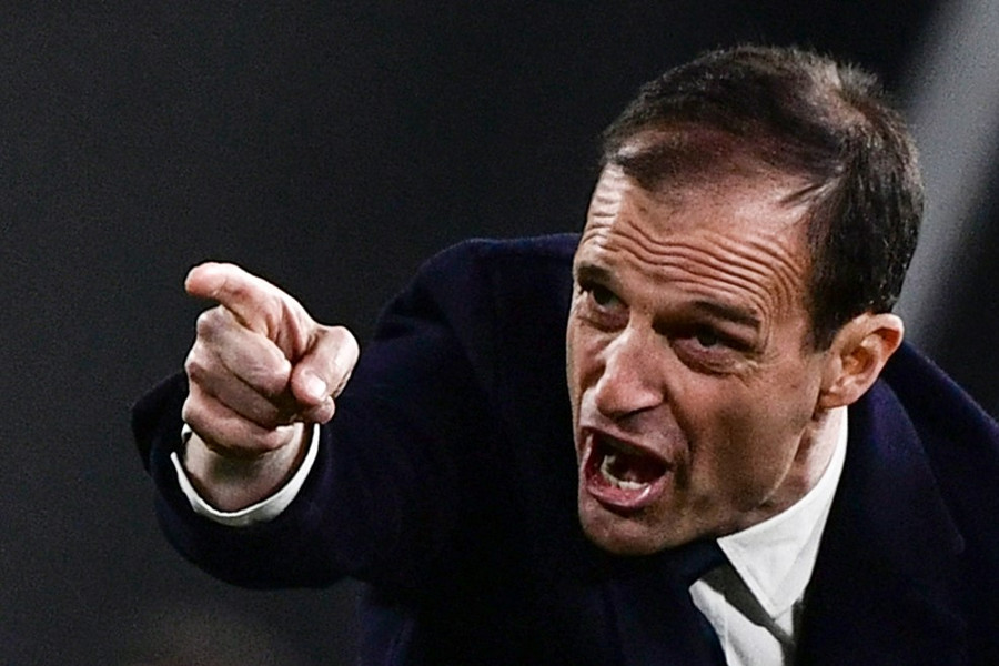 Allegri điều chỉnh chiến thuật sáng suốt