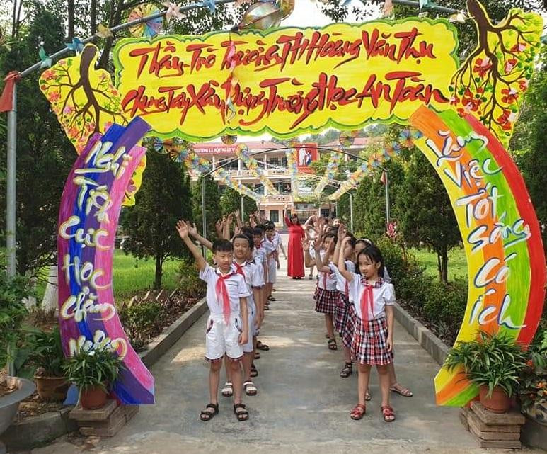 Trường Tiểu học Hoàng Văn Thụ luôn hướng đến xây dựng trường học an toàn.