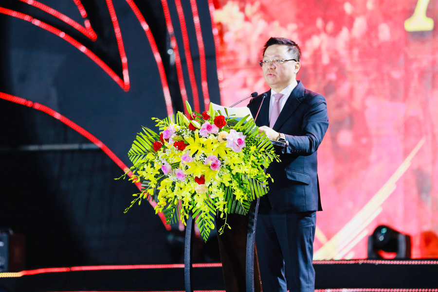 Ông Lê Quốc Minh - Tổng Biên tập Báo Nhân Dân phát biểu khai mạc chương trình. (Ảnh: Hồ Lài) Ông Lê Quốc Minh - Tổng Biên tập Báo Nhân Dân phát biểu khai mạc chương trình. (Ảnh: Hồ Lài)