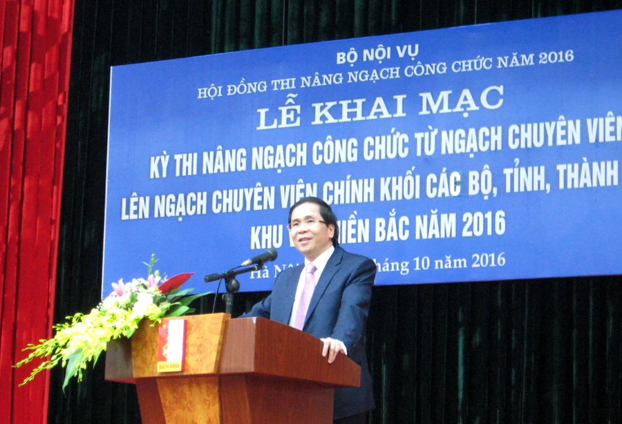 Khai mạc Kỳ thi nâng ngạch công chức năm 2016 khu vực phía Bắc