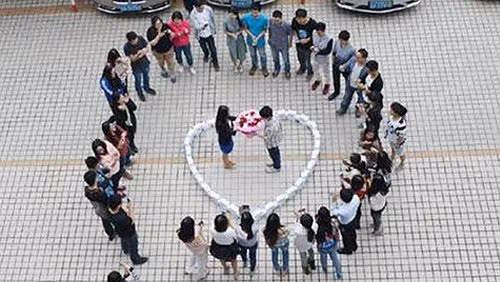 Những cách thể hiện tình yêu ’siêu độc’ của các chàng trai Việt ảnh 7 Những cách thể hiện tình yêu ’siêu độc’ của các chàng trai Việt - Hình 7