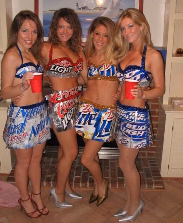 Nhà thiết kế cũng phải “quỳ″ với những bộ trang phục này - Hình 6