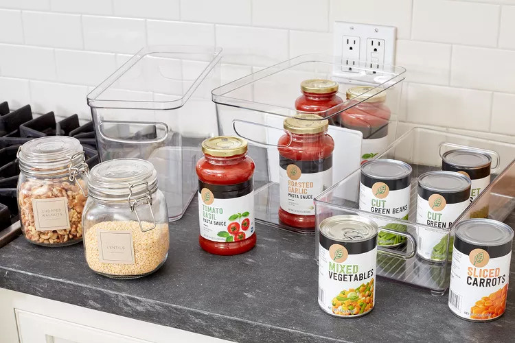 Phân loại các loại thực phẩm theo cách phù hợp với cách gia đình bạn sử dụng nhà bếp. (Ảnh: ITN).