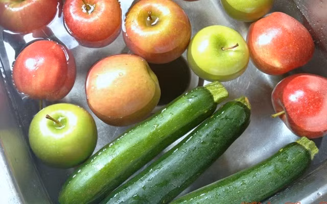 Bí quyết giúp loại bỏ thuốc trừ sâu hiệu quả lại an toàn chỉ trong “1 nốt nhạc”