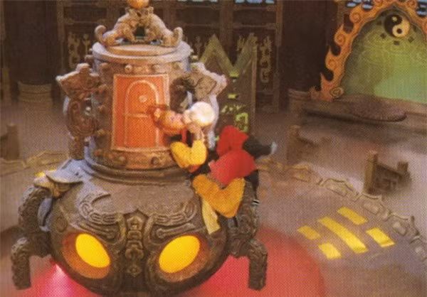 trong tay du ky, ao giap cua ton ngo khong dat gia nhu the nao? hinh anh 4