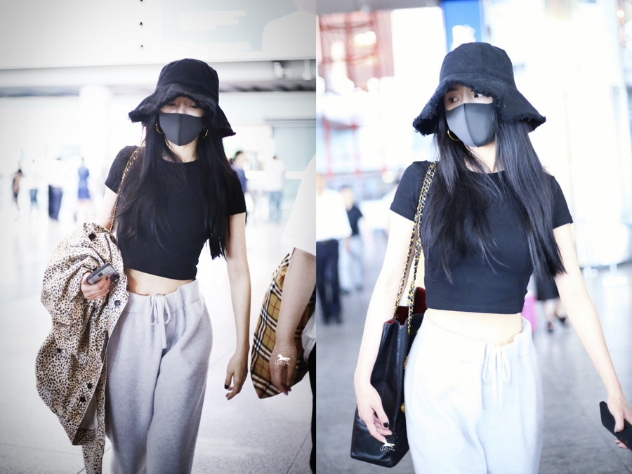 Dương Mịch khoe vóc dáng thon gọn nổi bật ở sân bay ảnh 5 Dương Mịch khoe vóc dáng thon gọn nổi bật ở sân bay