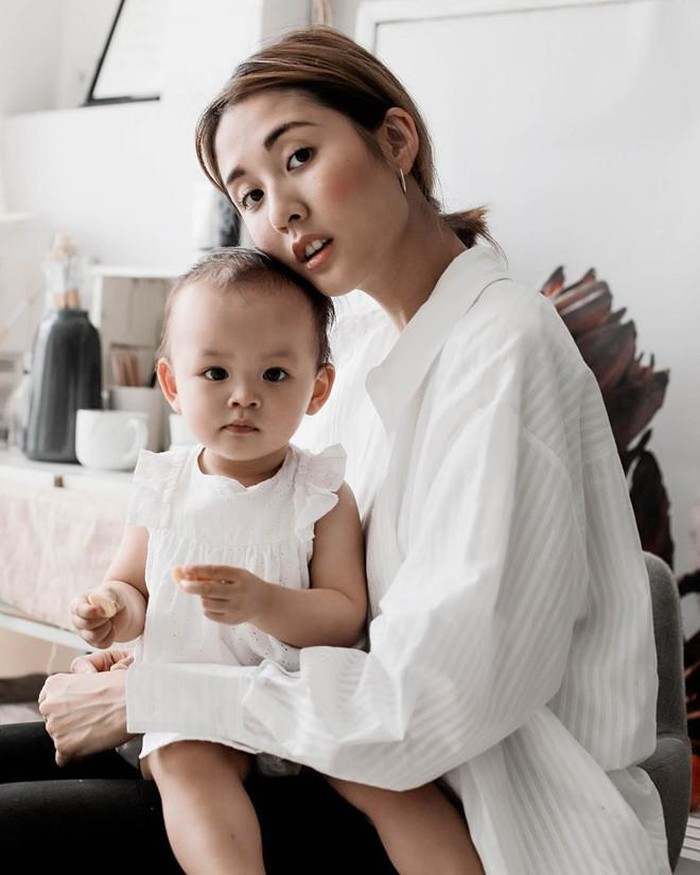 3 Rich Kid đình đám một thời giờ đã là mẹ bỉm sữa ảnh 11 3 Rich Kid đình đám một thời giờ đã là mẹ bỉm sữa ảnh 11