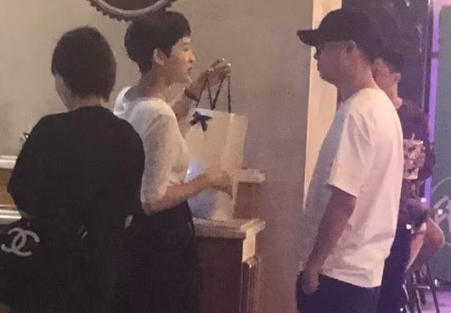 Hiền Hồ và Bùi Anh Tuấn liên tục được các fan ghép đôi.