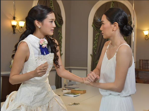 Chồng ngoại tình về ép vợ ly hôn, cô cùng quẫn tìm ả bồ tính sổ ngờ đâu lại được dúi vào tay xấp tiền cùng lời nhắn nhủ "kịch hay lắm, chị đợi hồi kết nhé" - Ảnh 2. Chồng ngoại tình về ép vợ ly hôn, vợ cùng quẫn tìm tiểu tam tính sổ ngờ đâu lại được dúi vào tay xấp tiền cùng lời nhắn nhủ kịch hay lắm, chị đợi hồi kết nhé-2